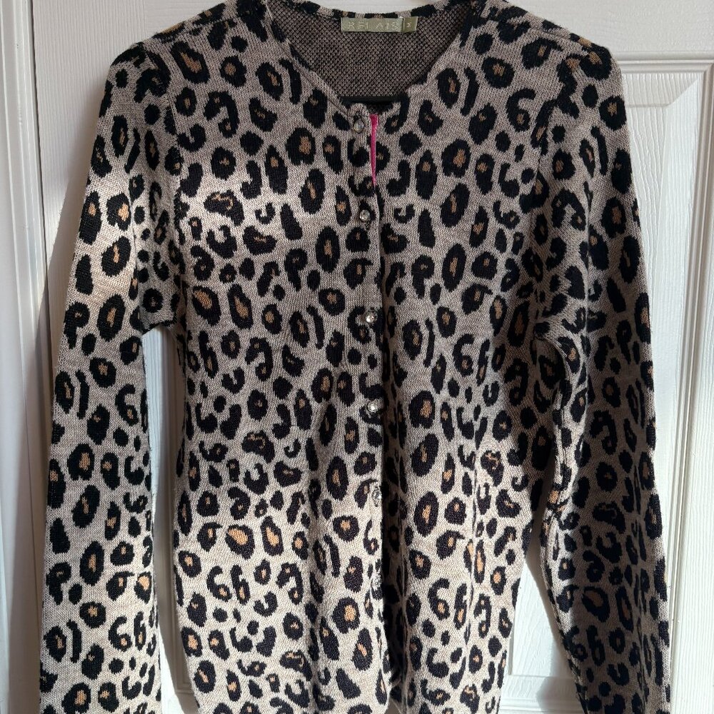 RELAIS leopard print wool cardigan w/rhinestone buttons along pink velvet trim M